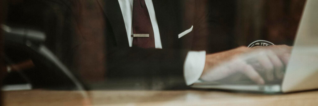 עורך דין עסקי